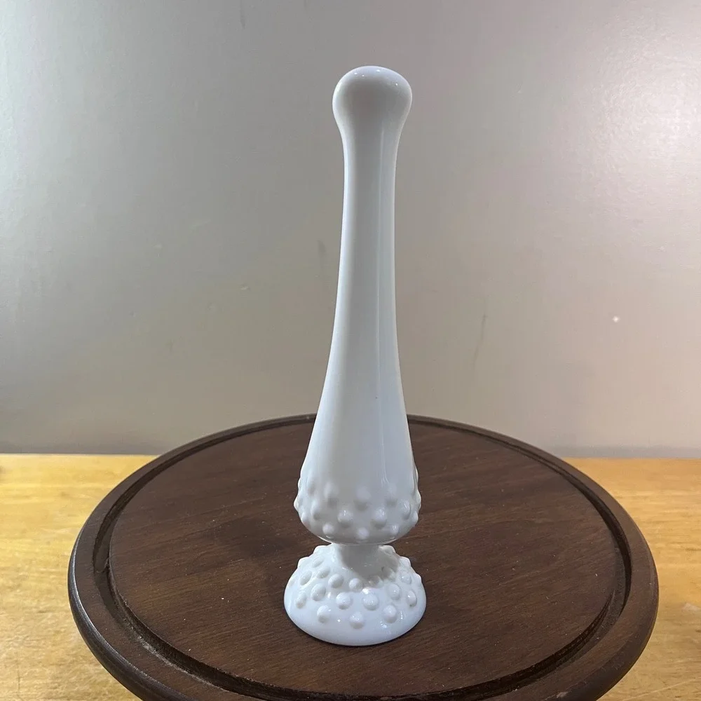 Vtg Fenton Milk Glass Hobnail Bud Vase Slender Neck 9 Inch Mid Century Modern